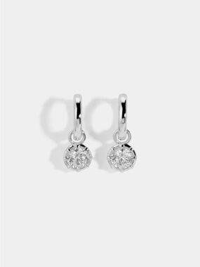 Lili Claspe Petite Cleo Charm Huggies | Silver